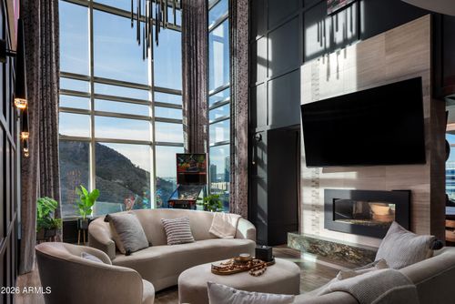 1201-140 E Rio Salado Pkwy, Tempe, AZ, 85281-4943 | Card Image