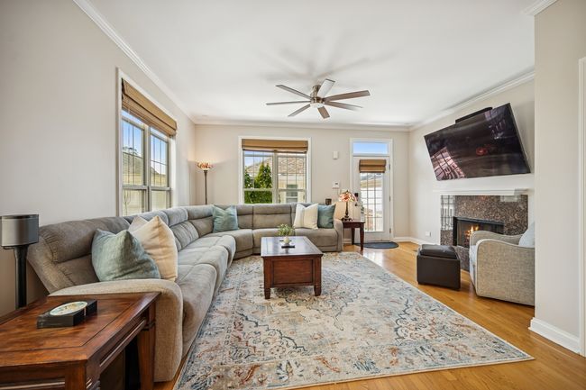 2306 Sundrop Dr, House other with 3 bedrooms, 4 bathrooms and 2 parking in Glenview IL | Image 10