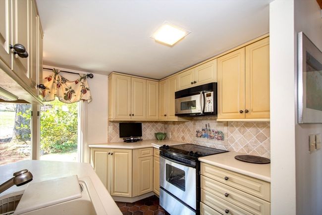79 Myles View Dr, House other with 4 bedrooms, 3 bathrooms and 8 parking in Duxbury MA | Image 4