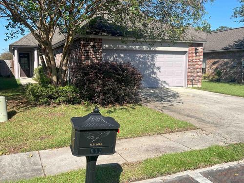 632 Fall Creek Dr, Baton Rouge, LA, 70810-6191 | Card Image