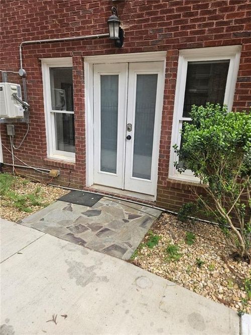 lower-level-660 Forest Hills Drive, Sandy Springs, GA, 30342 | Card Image