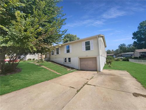 623 N 62nd Pl, Kansas City, KS, 66102-3121 | Card Image