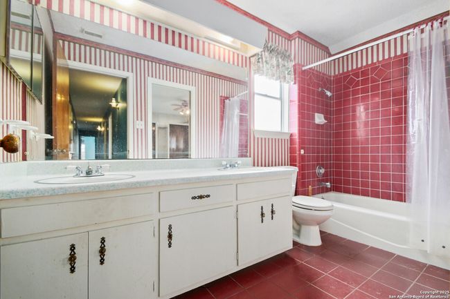 6323 Handsome Lake Dr, House other with 5 bedrooms, 4 bathrooms and null parking in Leon Valley TX | Image 17