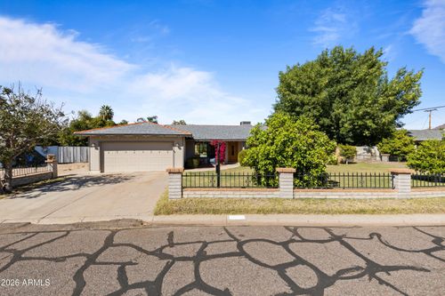 3506 E Fairmount Ave, Phoenix, AZ, 85018-5111 | Card Image