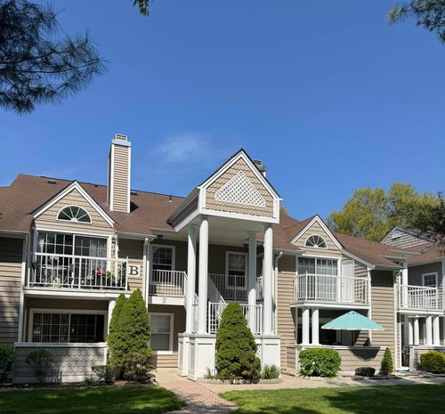 b-7-550 Central Ave, Linwood, NJ, 08221-1353 | Card Image