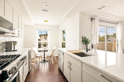 apt-3-1419 Hornblend St, San Diego, CA, 92109-4373 | Card Image