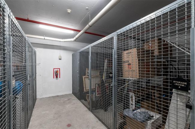 APT-718 - 2030 S Douglas Rd, Condo with 2 bedrooms, 2 bathrooms and null parking in Coral Gables FL | Image 23