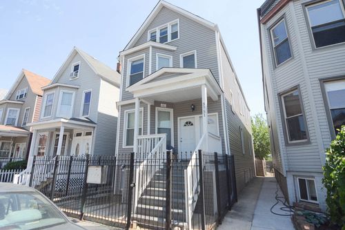 b-3751 W Diversey Ave, Chicago, IL, 60647-1159 | Card Image