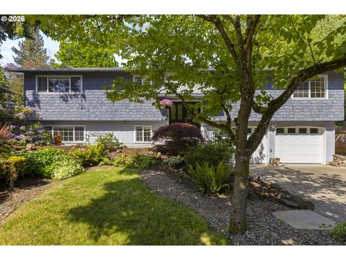 18195 Sw Cheyenne Way, Tualatin, OR, 97062-8477 | Card Image