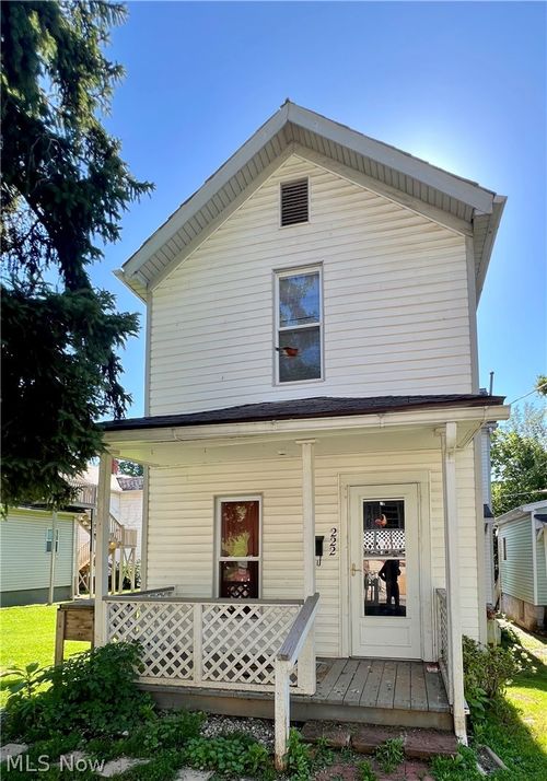 222 Elm St, Marietta, OH, 45750-2707 | Card Image