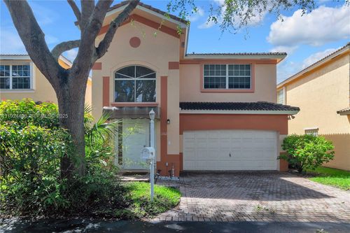 1262 Grant Ct, Hollywood, FL, 33019-3137 | Card Image