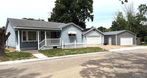 105 Debra Ln, Sparta, IL, 62286-1901 | Card Image