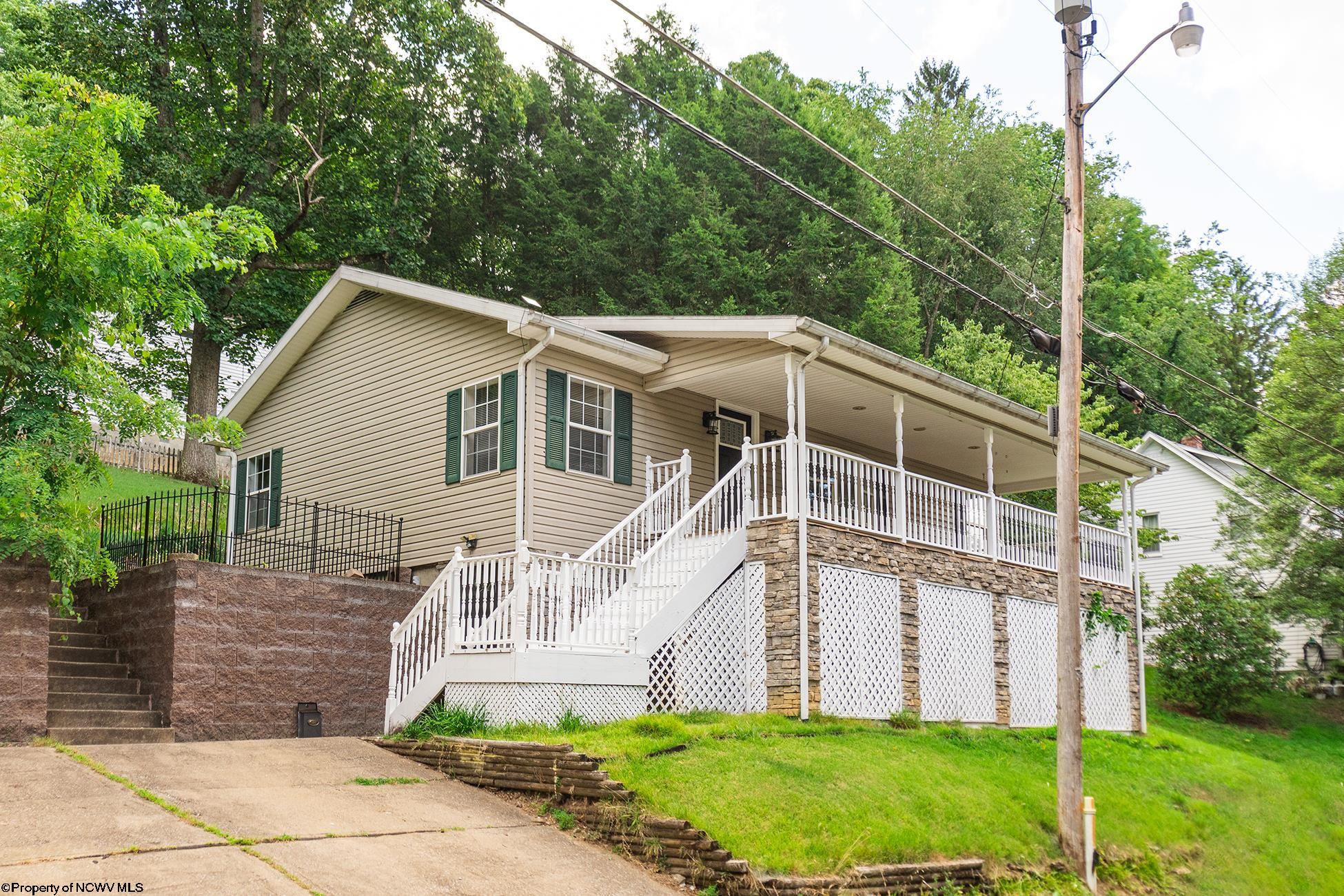 College Park, Fairmont, WV 26554