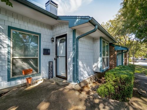 13635 Weald Green St, Dallas, TX, 75240-5832 | Card Image