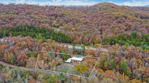 585 Stone Hennessee, Lancing, TN, 37770 | Card Image