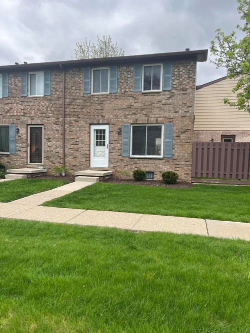 143 Sheffield Dr, Saline, MI, 48176 | Card Image