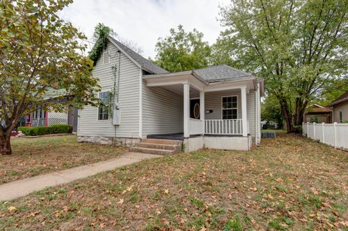 2216 N Taylor Ave, Springfield, MO, 65803-3353 | Card Image