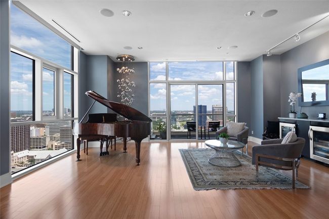 APT-2912 - 555 E 5 Th St, Condo with 3 bedrooms, 4 bathrooms and 2 parking in Austin TX | Image 10