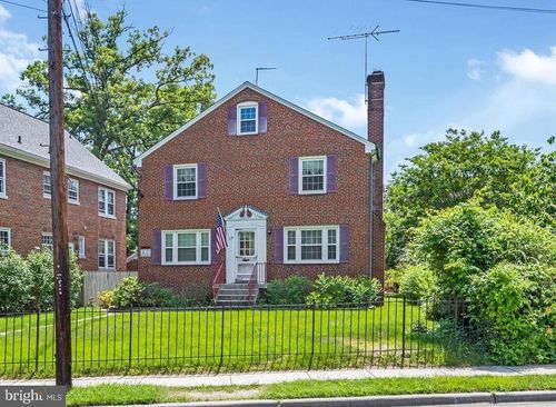 7427 Carroll Ave, TAKOMA PARK, MD, 20912-5703 | Card Image