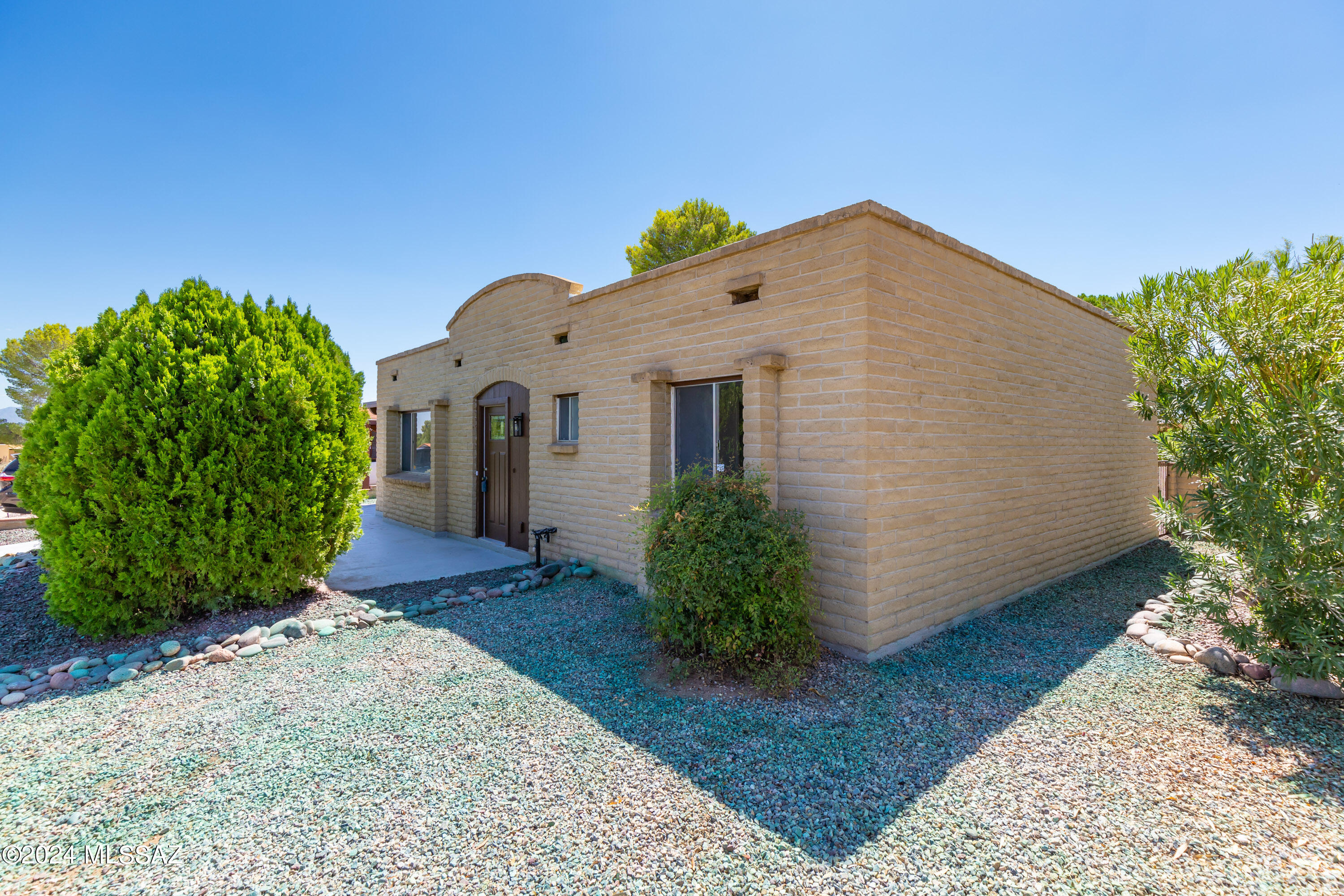 LA Pera , Green Valley, AZ 85614