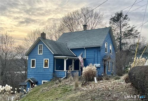 46 W Town St, Norwich, CT, 06360-2207 | Card Image