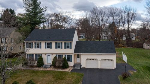 9 Milo Peck Ln, Windsor, CT, 06095-1808 | Card Image