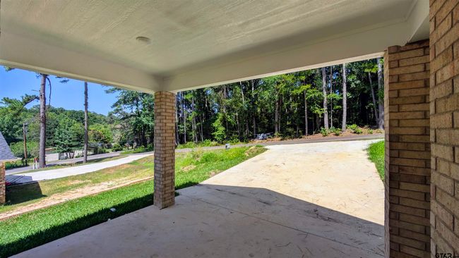 20428 High Point Dr, House other with 3 bedrooms, 2 bathrooms and null parking in Flint TX | Image 18