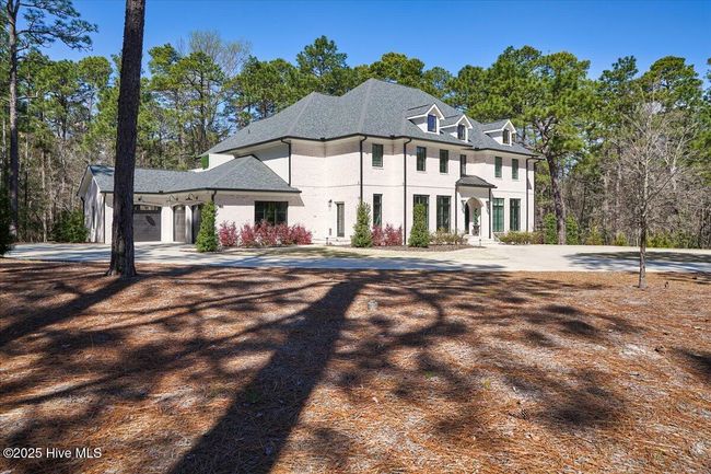 106 Haddington Dr, House other with 6 bedrooms, 7 bathrooms and 3 parking in Pinehurst NC | Image 7