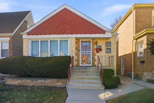 10424 S Forest Avenue, Chicago, IL, 60628 | Card Image