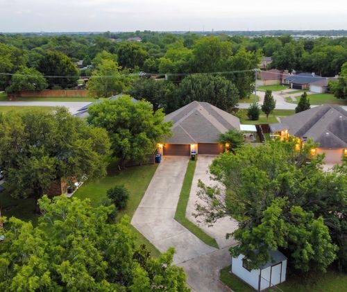 1995 Castle Dr, Garland, TX, 75040-5493 | Card Image