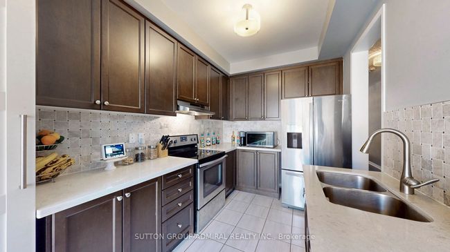67 Zelda Rd, House attached with 4 bedrooms, 3 bathrooms and 3 parking in Brampton ON | Image 9