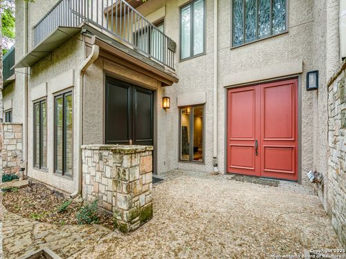 11-8000 Donore Pl, San Antonio, TX, 78229-2676 | Card Image