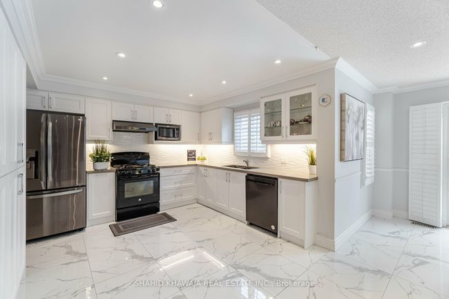 520 Ceremonial Dr, House other with 4 bedrooms, 3 bathrooms and 3 parking in Mississauga ON | Image 12