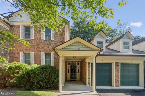 604-7260 Glen Hollow Ct, ANNANDALE, VA, 22003-2591 | Card Image