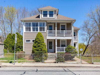 401 Old River Road, Home with 7 bedrooms, 2 bathrooms and 4 parking in Lincoln RI | Image 1