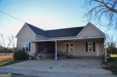 161 College St Sw, Parrott, GA, 39877-5223 | Card Image
