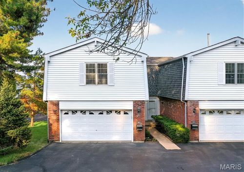 2166 Bantry Ct, Chesterfield, MO, 63017-8101 | Card Image