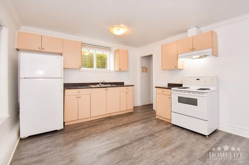 basement-b-16053 79 Avenue, Surrey, BC, V4N0K2 | Card Image