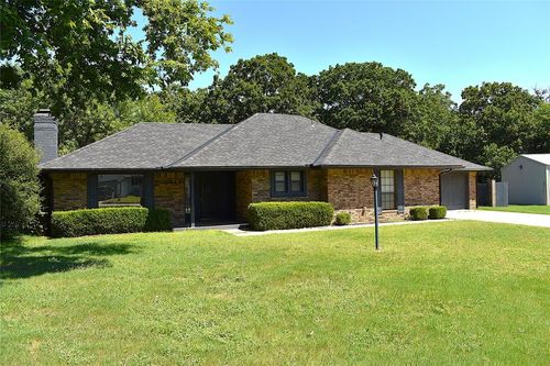 2449 Whispering Oak Dr, Seminole, OK, 74868-2264 | Card Image