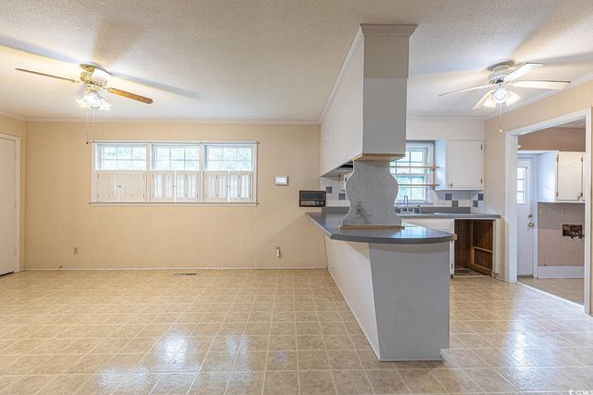 705 White Oak Dr, House other with 3 bedrooms, 2 bathrooms and 6 parking in Johnsonville SC | Image 6
