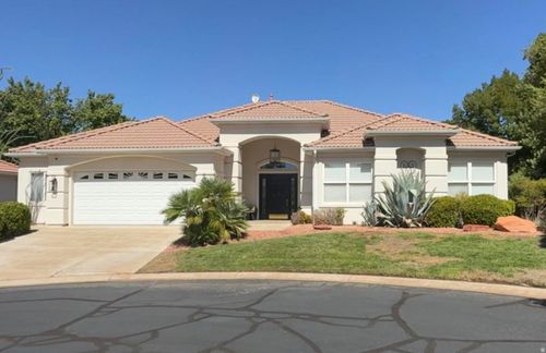 834 Chickadee Ct, Washington, UT, 84780-8455 | Card Image