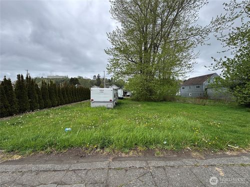 2210 Simpson Ave, Aberdeen, WA, 98520-3514 | Card Image