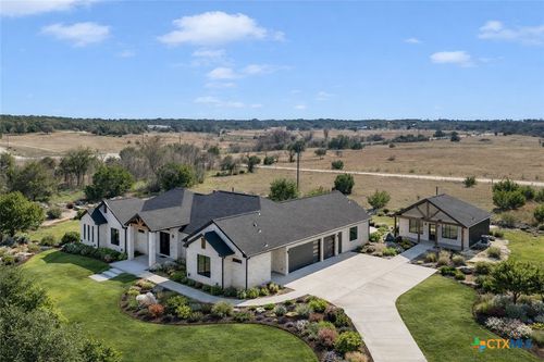 138 Cloudwood Ranch Rd, Briggs, TX, 78608-2001 | Card Image