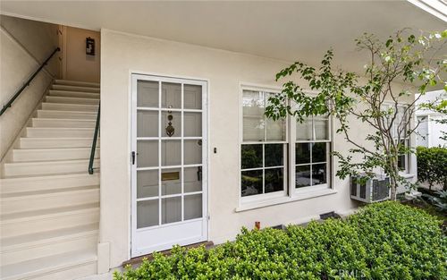e-1122 N Louise St, Glendale, CA, 91207-1649 | Card Image