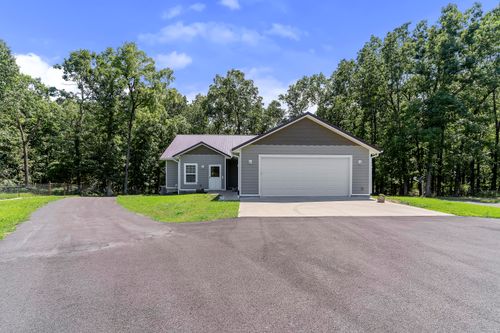 9318 E Farm Road 112, Strafford, MO, 65757-8161 | Card Image