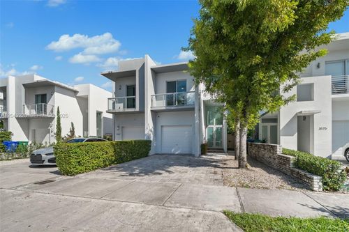 3567-3567 Sw 1st Ave, Miami, FL, 33145-3905 | Card Image
