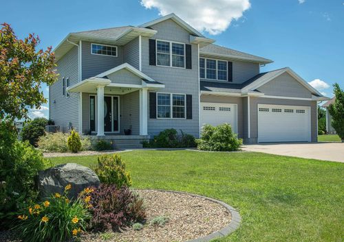 414 Limerick Dr, Jesup, IA, 50648-1215 | Card Image