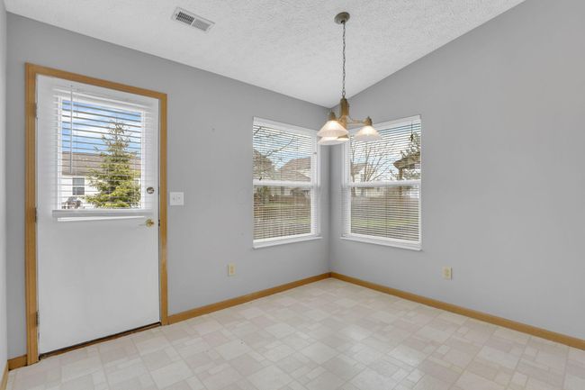 7050 Weurful Dr, House other with 3 bedrooms, 2 bathrooms and null parking in Canal Winchester OH | Image 15