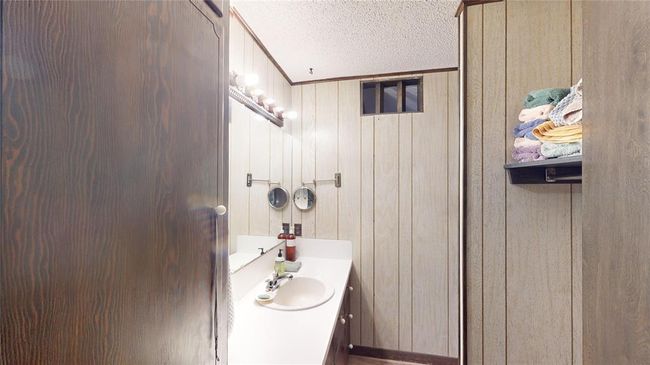 130 Dickey St, House other with 3 bedrooms, 2 bathrooms and 2 parking in BRONSON TX | Image 12