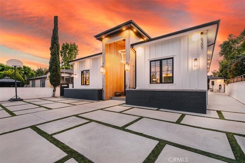 6207 Babcock Ave, North Hollywood, CA, 91606-3116 | Card Image